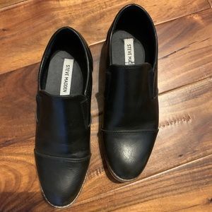 Boys size 6 black Steve Madden dress shoes